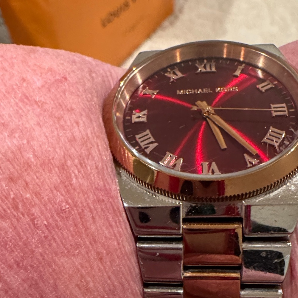 Michael Kors Red Dial Silver and Gold Women's Watch - Picture 5 of 6